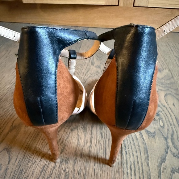 Zara Elegant Black and Tan Women's T-strap. Heels, size 9. EUC. - Picture 5 of 5